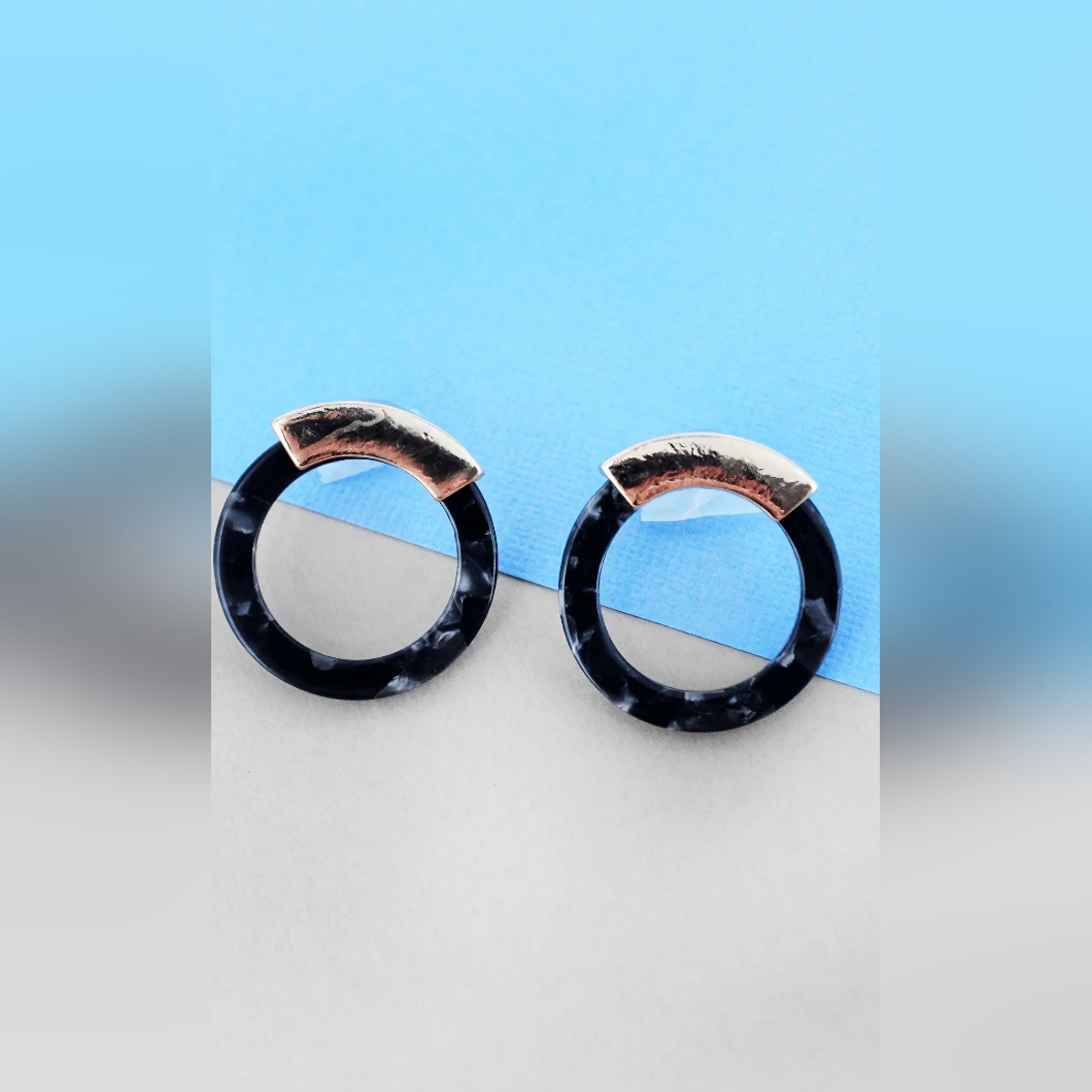 Elegant Black And Gold Hoop Earrings 15$